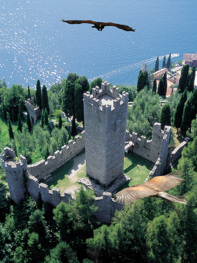 Замок Вецио. Древняя сказка на озере Комо