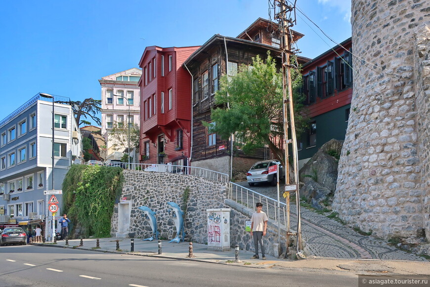 Архипелаг кварталов. Самая старая крепость Стамбула и виды невозможной красоты 