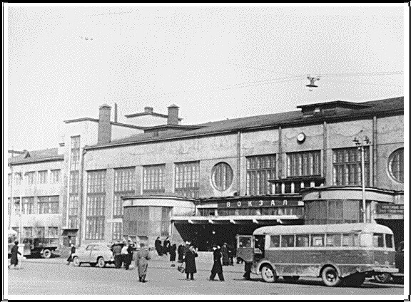 Вокзал после первой реконструкции.