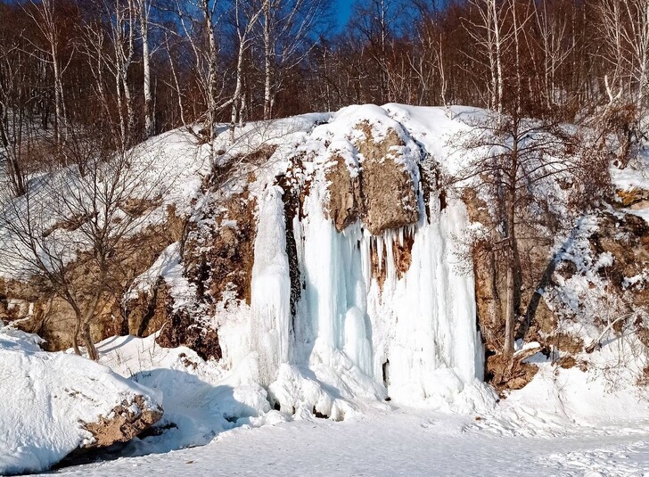 Абзановский водопад зимой
