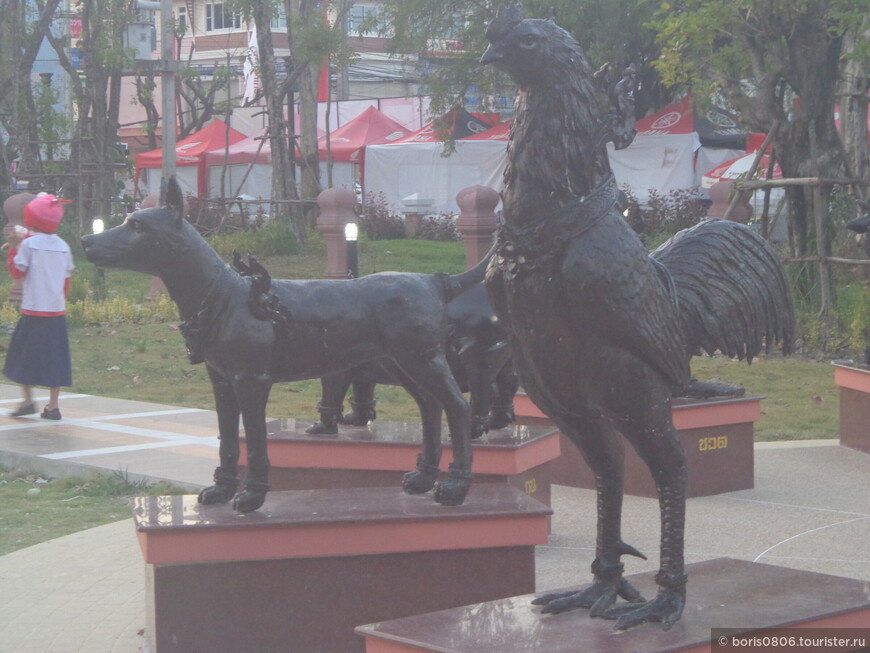 Парк с памятниками животным китайского календаря