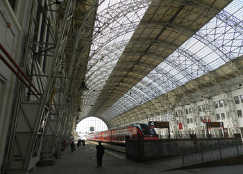 На вокзалах Москвы появятся роботы-носильщики 