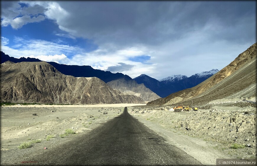 Испытание Пакистаном ч.9 — живописная дорога домой и петроглифы 