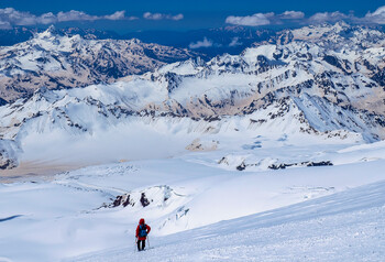 На «Эльбрусе» открывается горнолыжный сезон 