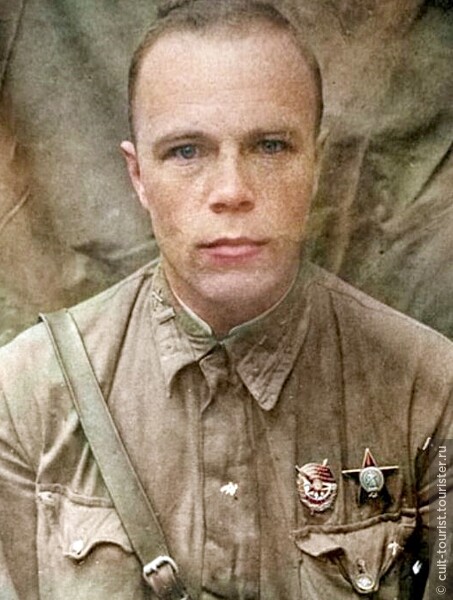 Героический капитан Резвецов Н.К. до Победы не дожил, погиб в сентябре 43-го под Рославлем.