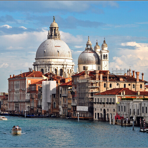Венеция летом 2024 года введёт QR-коды для туристов 