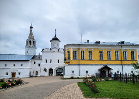 Спасо-Прилуцкий монастырь