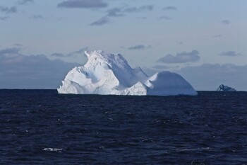 Учёные прогнозируют откол гигантских айсбергов от Антарктиды