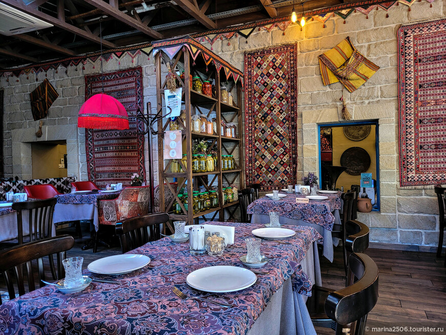Ресторан «Qaynana» 