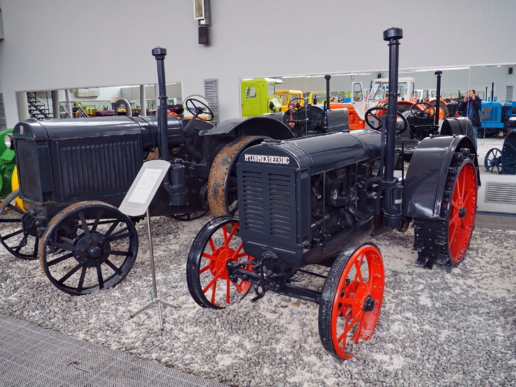 В Музее истории трактора