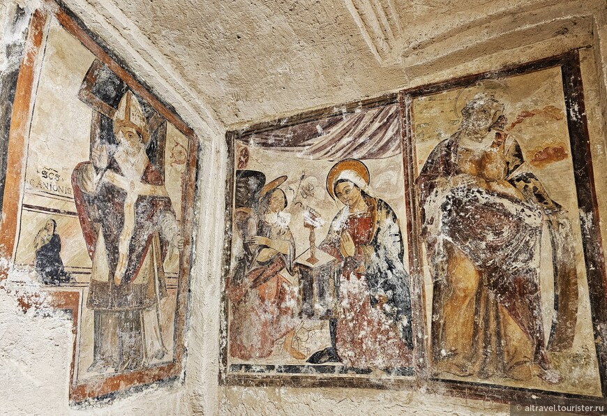 Фрески, датируемые 16-м веком, с изображениями Св. Кания, сцены Благовещения, Св. Екатерины Александрийской.