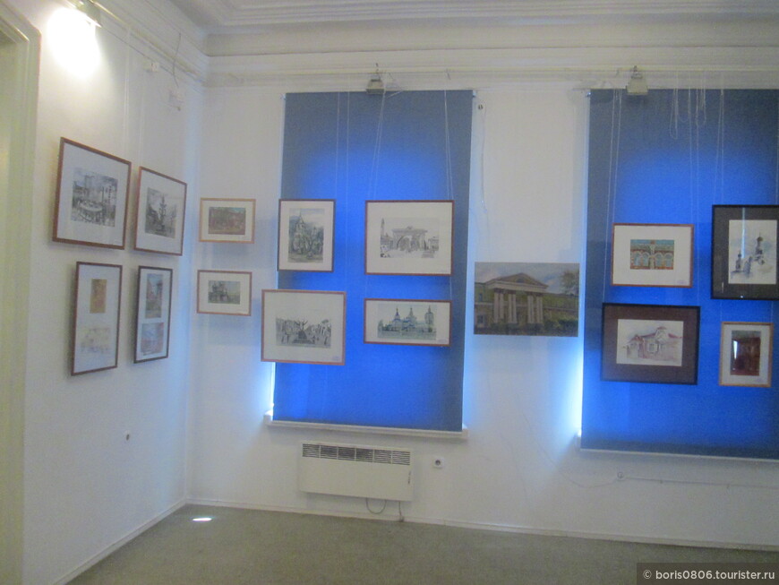 Неприметная выставка в здании музея