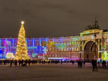 В новогодние праздники Петербург принял свыше 1 млн туристов 