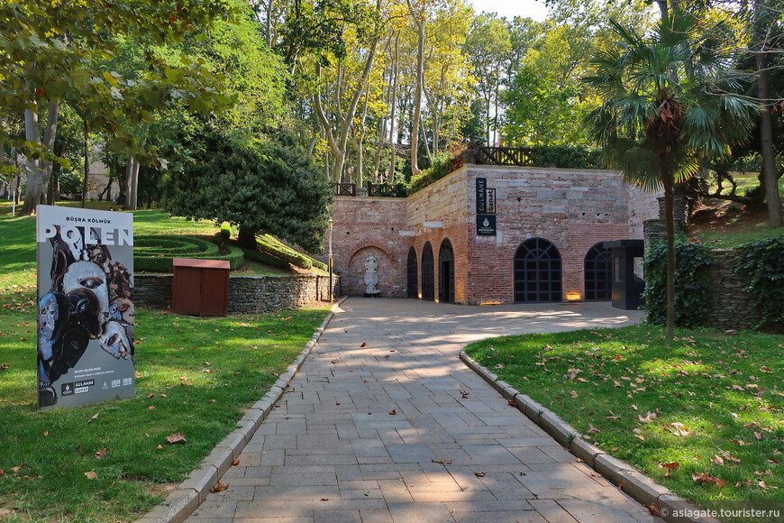 В Стамбуле бархатный сезон: новый парк, старый сад и древняя цистерна 