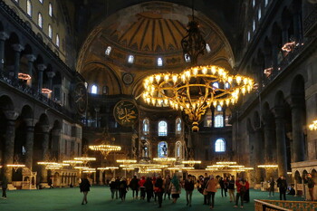 Власти Стамбула уточнили правила входа в Айя-Софию 