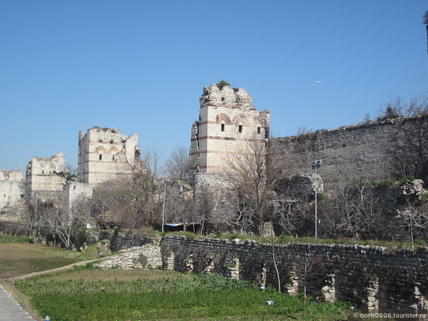 Прогулка от византийских стен до Ортакёя