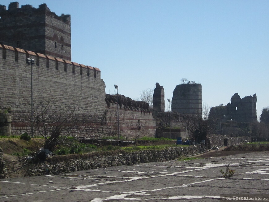 Прогулка от византийских стен до Ортакёя