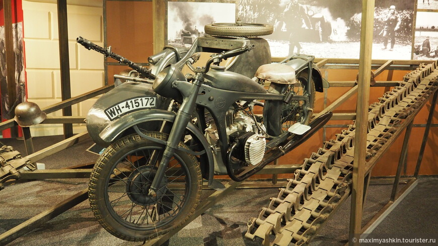 Армейский мотоцикл BMW R12, 1941 г.