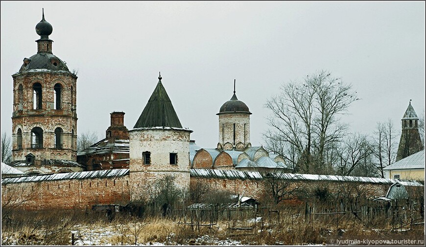 Николо-Пешношский монастырь в 20 веке. Фото А.И. Нагаева