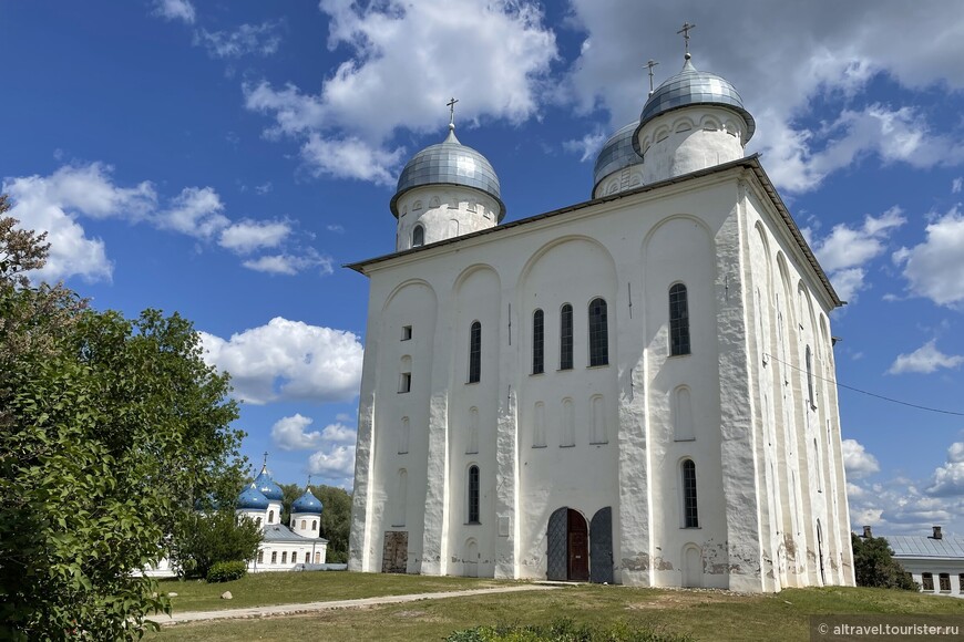 Георгиевский собор (1119-1130).

