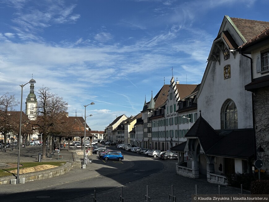 Бюлль — город в кантоне Фрибур, родина швейцарского шоколада