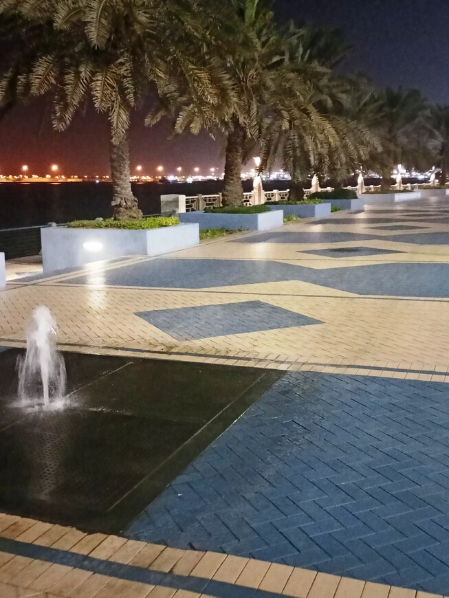 Сутки в Абу-Даби: история и роскошь ОАЭ
