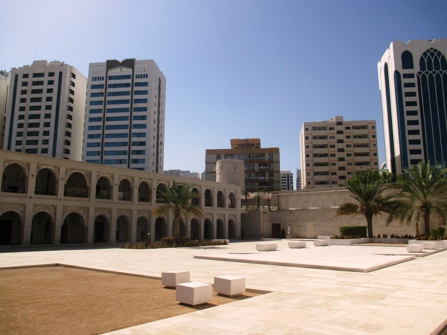 Сутки в Абу-Даби: история и роскошь ОАЭ