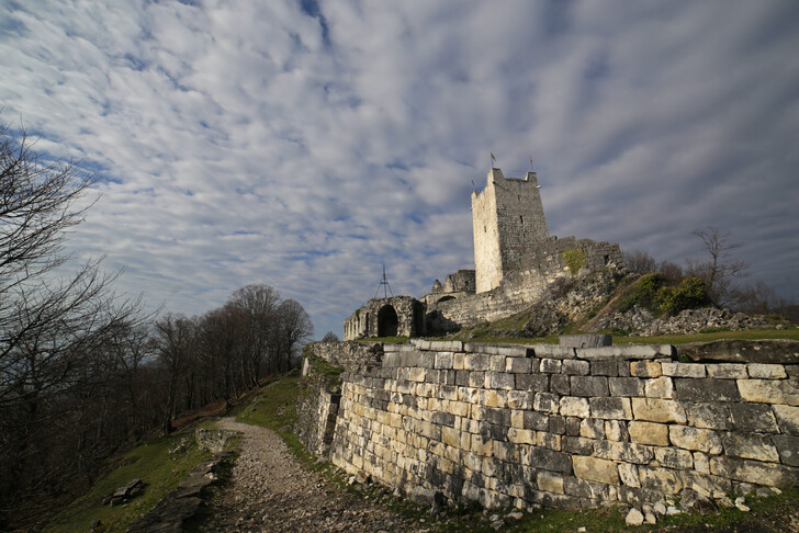 Анакопийская крепость - памятник средневековой истории