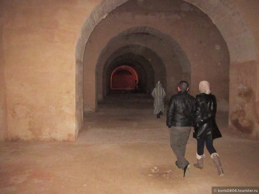 День в Мекнесе — мавзолей, тюрьма и закат