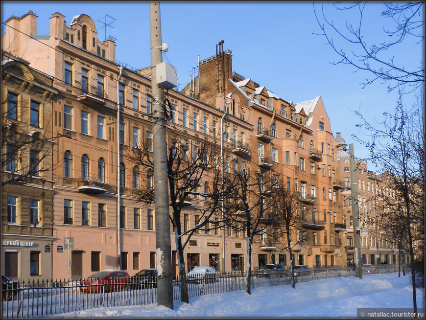 Петроградская сторона: Александровский парк, Планетарий, Кронверкский проспект, удивительный дом братьев Колобовых