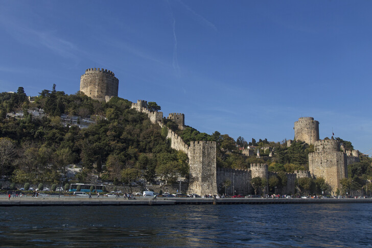 Румельская крепость на берегу Босфора