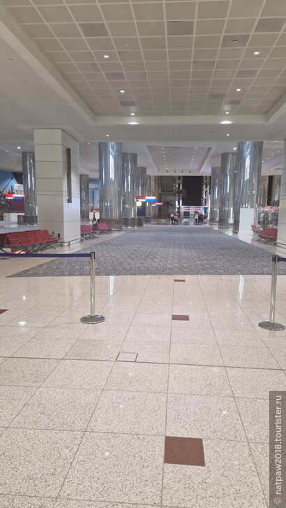 Как из аэропорта Дубая доехать на метро в центр?
