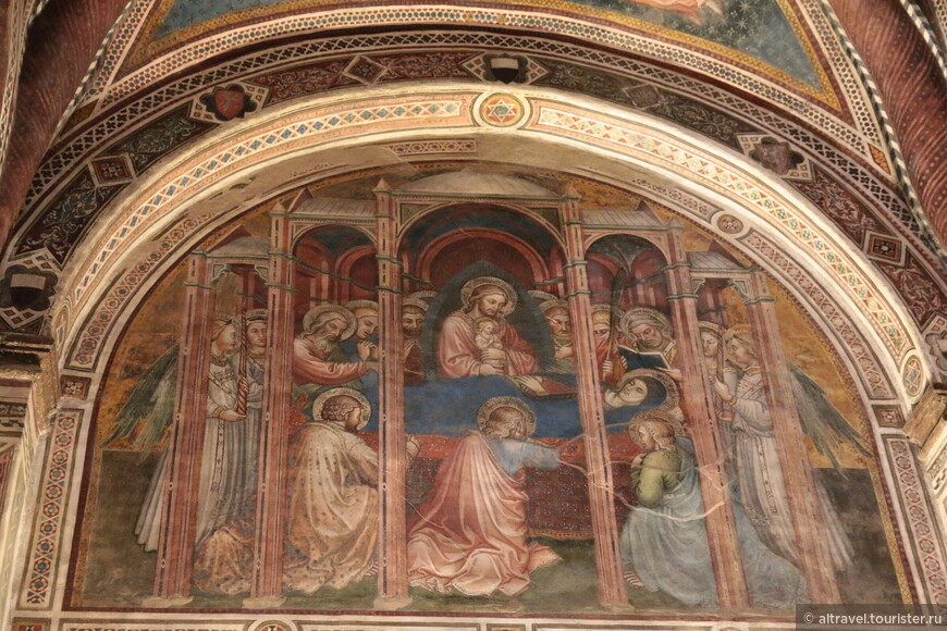 Одна из богородичных фресок капеллы - Успение. Ок.1414.
