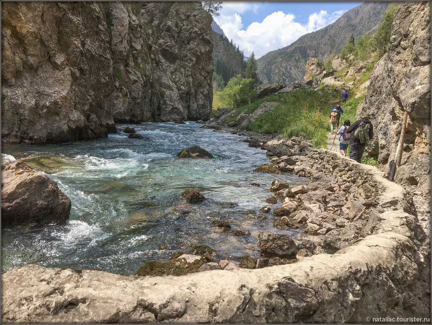 Западный Кыргызстан: ущелье Падыша-Ата, ловля форели на обед