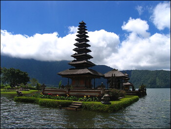 Индонезия вносит изменения в УК, которые могут коснуться туристов