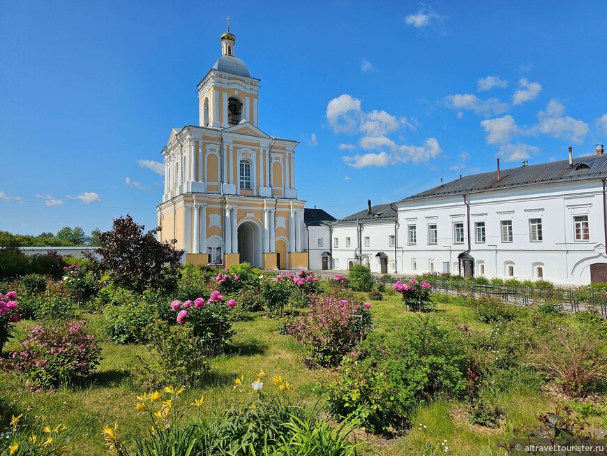 Новгородский Варлаамо-Хутынский монастырь
