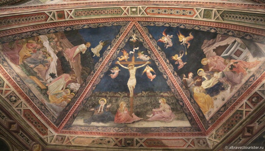 Фрески в верхней части алтаря: Моление о Чаше, Распятие, Пьета. Автор - Микеле ди Маттео. 1447.