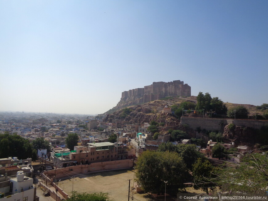 Средневековая крепость Мехрангарх — одна из самых красивых крепостей Индии