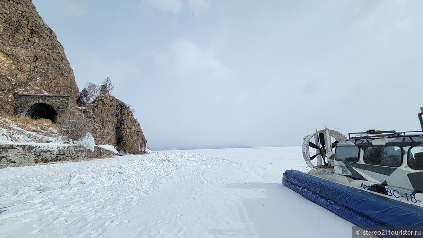 Байкал — царство льда