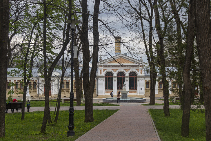 Николаевские ванны - исторический оздоровительный комплекс