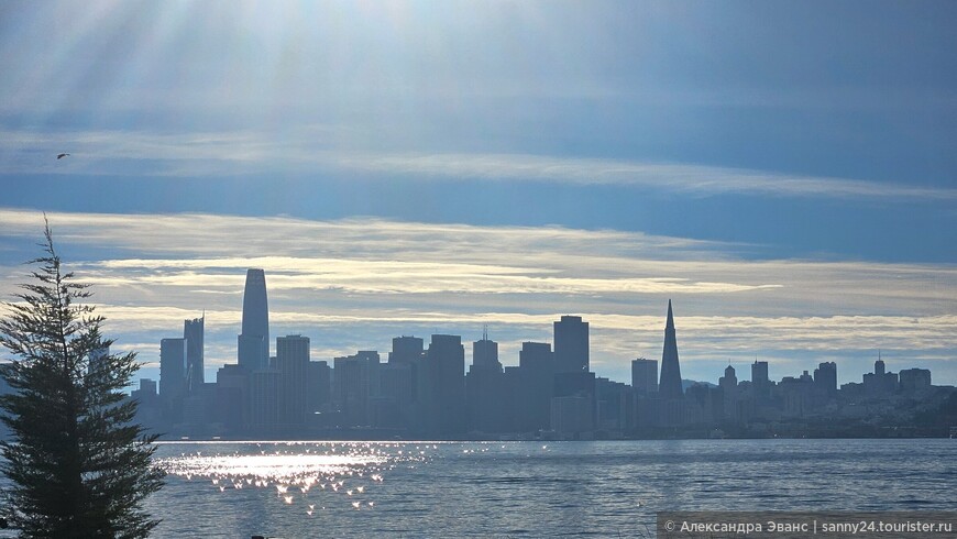 Вид на Сан-Франциско с Треже Айленд
