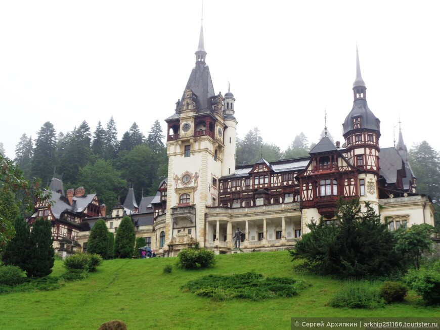 Королевский замок Пелеш — самый красивый в Трансильвании и Румынии
