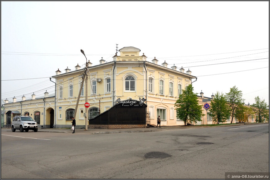 Дом А.С. Мазова, сдававшийся клубу приказчиков под «Чайную» (1888 г.) Проект А.М. Пермикина.