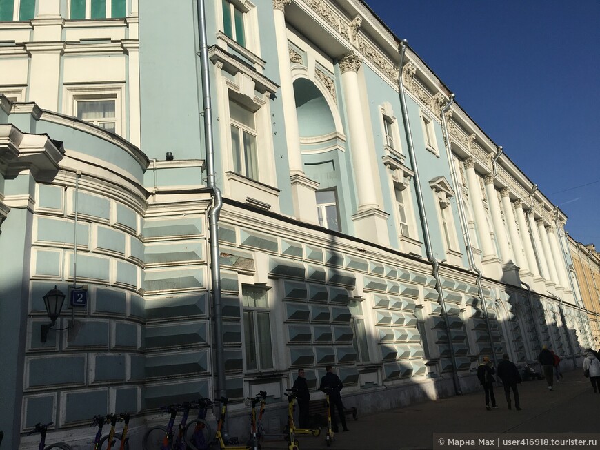 Москва: по Большой Никитской в «Геликон-оперу» слушать «Мазепу» Петра Ильича Чайковского