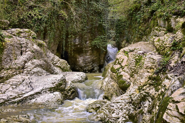 Ущелье реки Агура