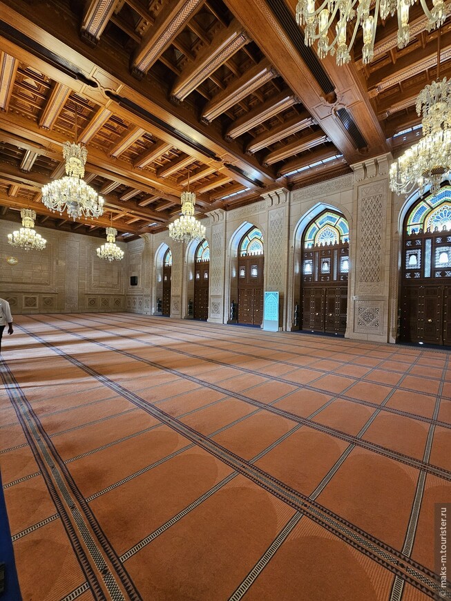 Интерьеры мечети