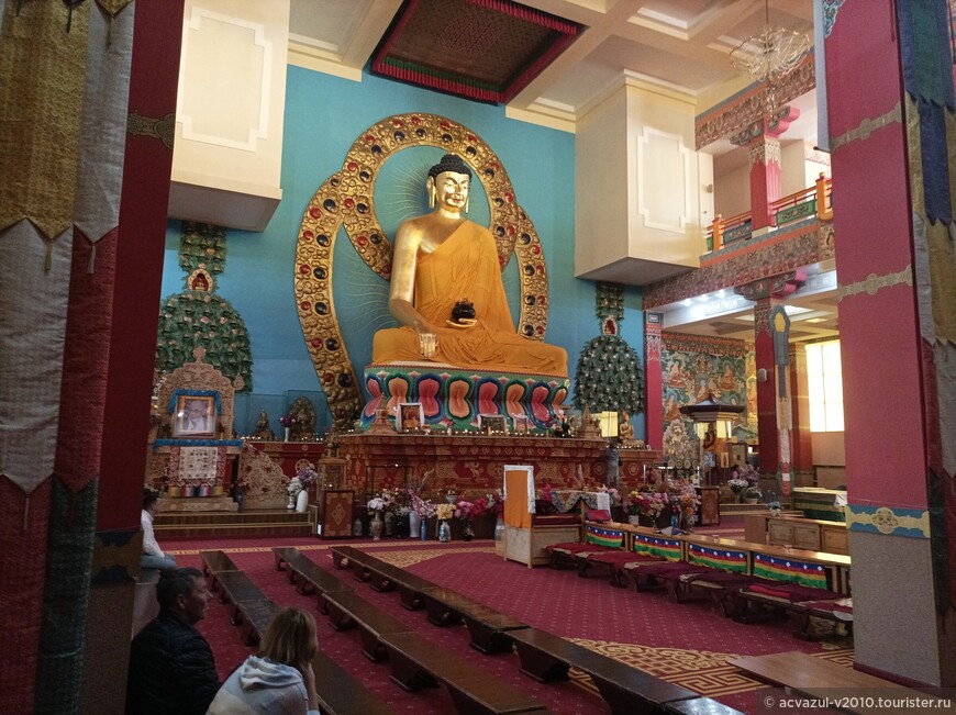 Золотая обитель Будды Шакьямуни