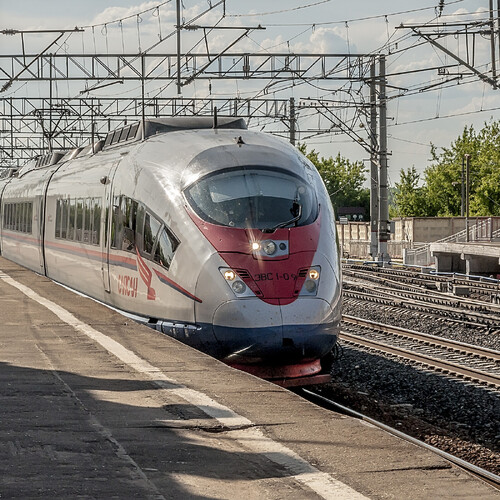 Подросток проехал из Москвы в Петербург снаружи поезда «Сапсан» 