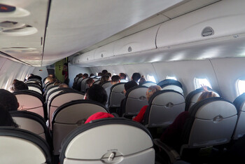 Авиакомпаниям предписали высаживать людей при духоте в салоне самолёта