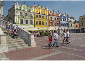 Площадь Большой Рынок - сердце и душа польского города Замосць, одна из самых красивых европейских площадей XVI века. Находиться на ней, действительно, приятно.